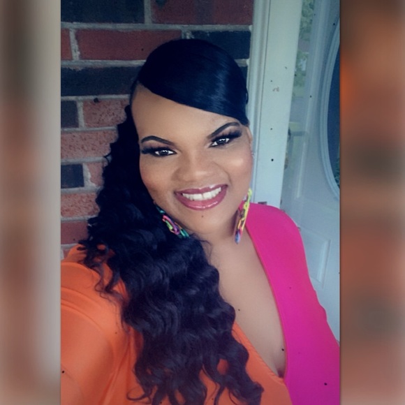 Meet Your Posher - Picture 1 of 1